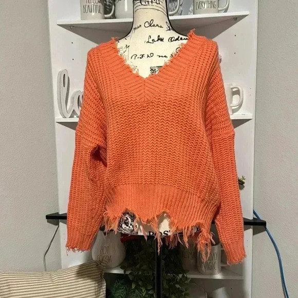 Main Strip Sweaters - MAIN STRIP Frey Hem Sweater